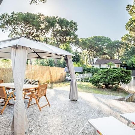 Вилла Pineta House Lignano Free Parking-Beach-Garden Линьяно-Саббьядоро Экстерьер фото